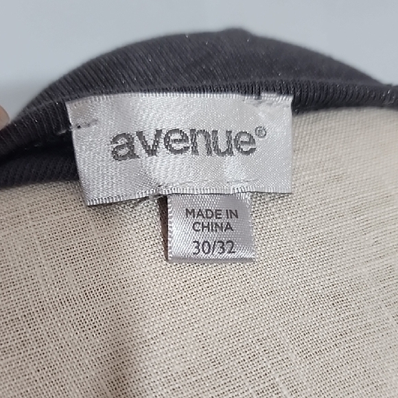 Avenue Shimmering Gray Long Sleeve Top - Picture 2 of 2